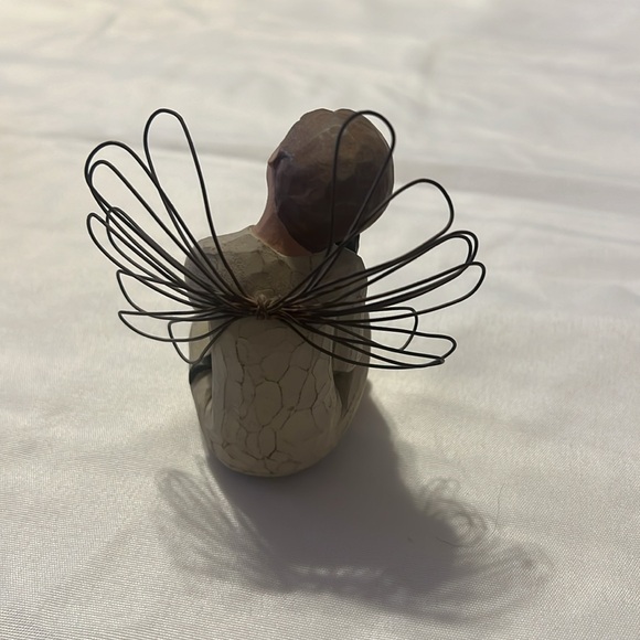 Willow Tree Angel of Comfort and Dog Figurine Susan Lordi 2001 - Picture 3 of 5